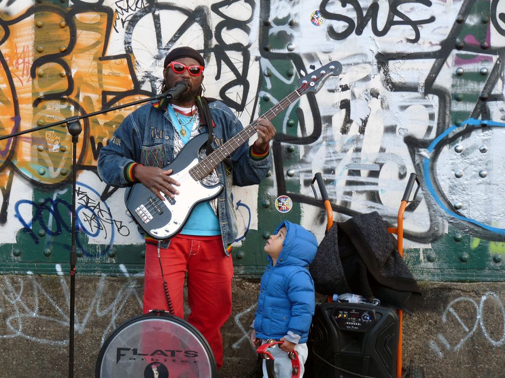 Straßenmusiker auf der Brick Lane